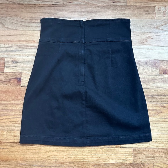 Express Skirt - Picture 2 of 2